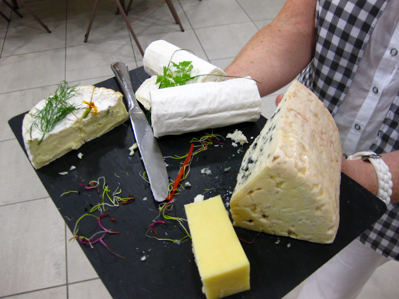 Wedding - Dinner Cheese!