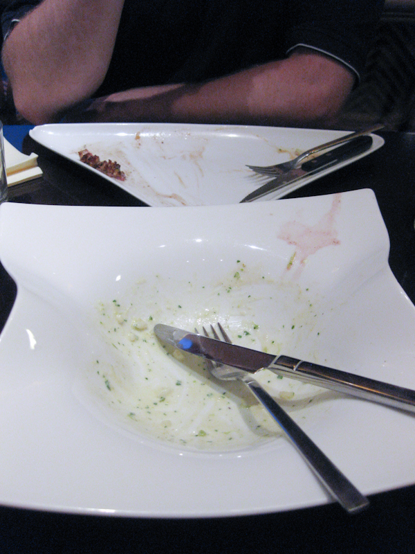 Empty Plates :) - Bistrot Denfert