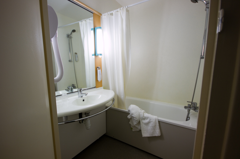 Ibis Hotel - Near Amboise